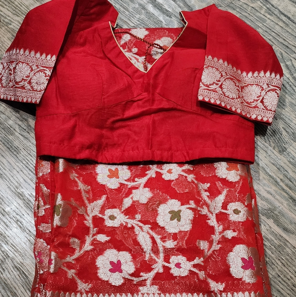 Handloom Banarasi / Pure dola silk sarees!